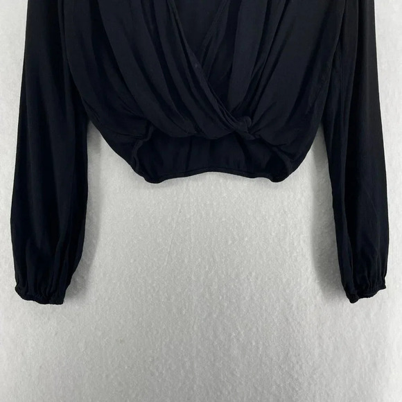 Forever 21 Blouse Womens S Black Pullover Draped V-Neck Knot Hem Keyhole Back - Picture 7 of 11